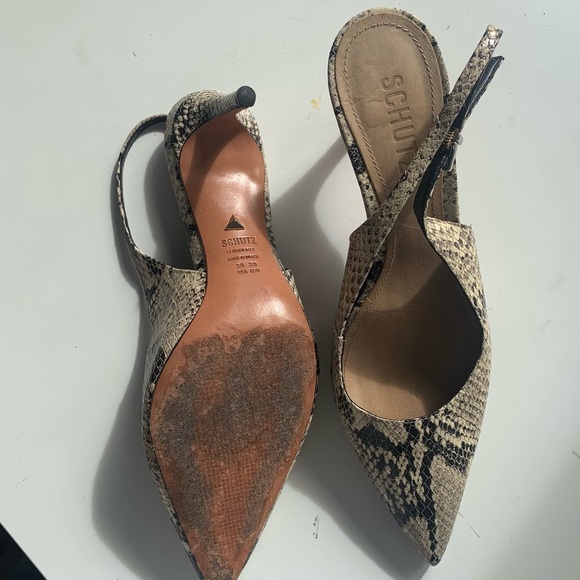 Schutz Point Toe Slingback - Picture 3 of 3